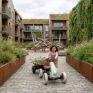 Przyczepa do gokarta EXIT Foxy &ndash; czarna